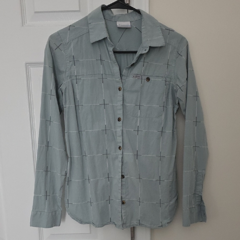 Columbia Light Blue Button-Up Shirt